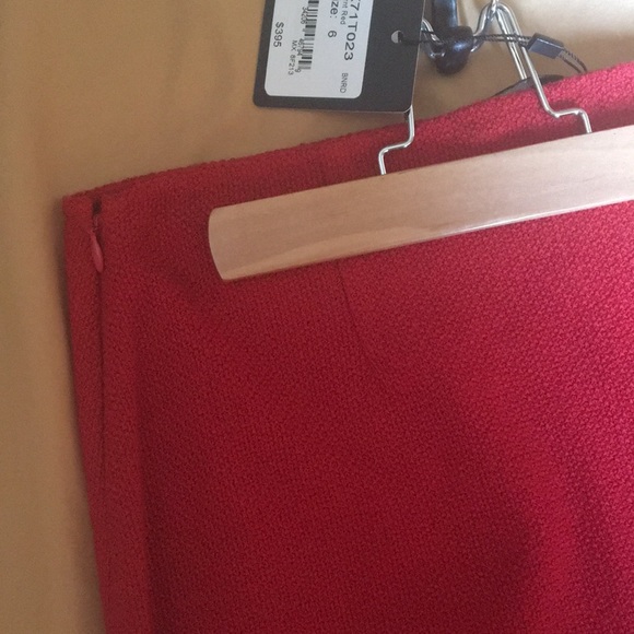 St John Knit Pencil Skirt - Picture 5 of 9